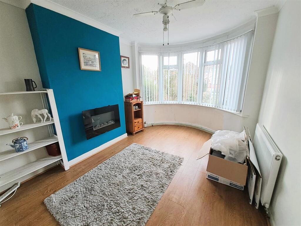 Through Lounge/Diner