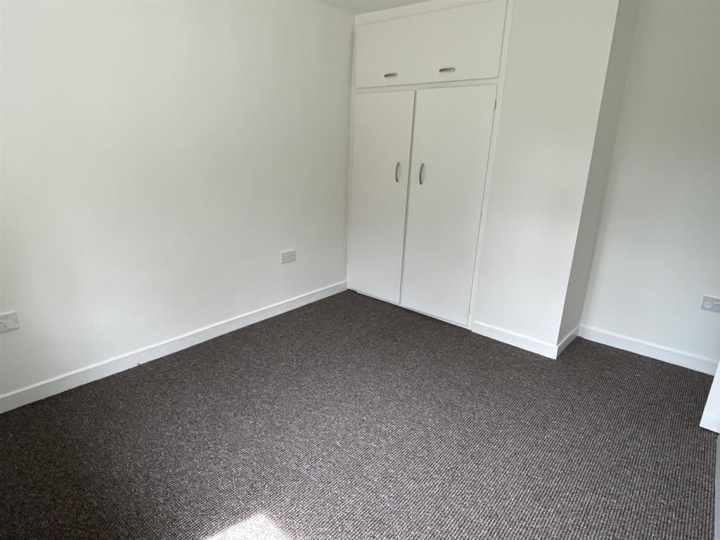 31HR-bedroom2-2.JPEG