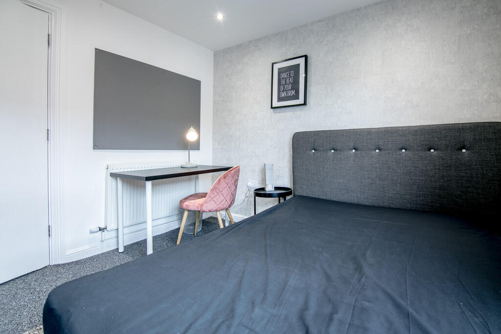 10 Cromwell St (2...