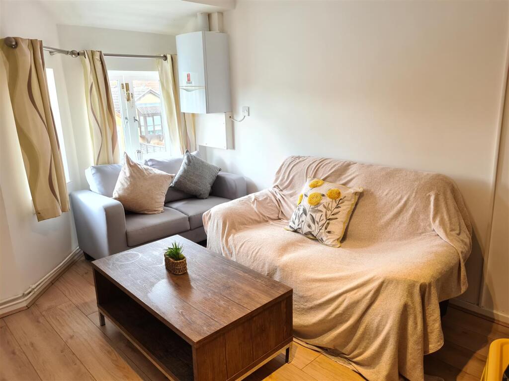 Fl 18 Living Area A.jpg