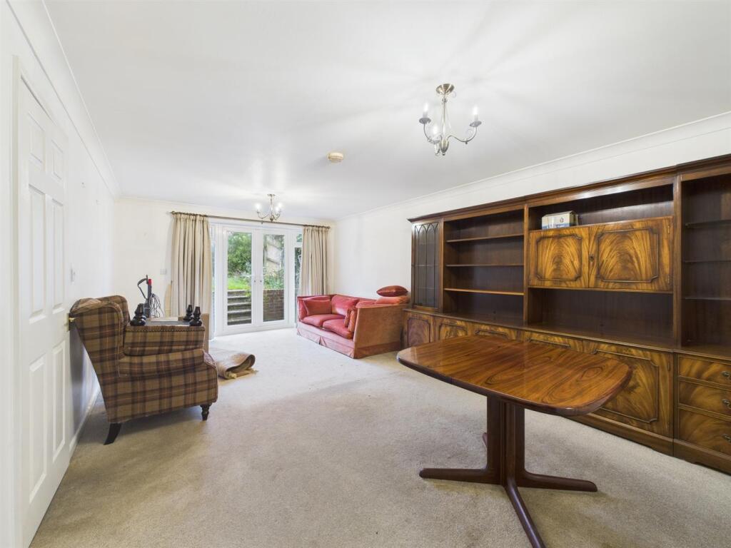 Living/Dining Room