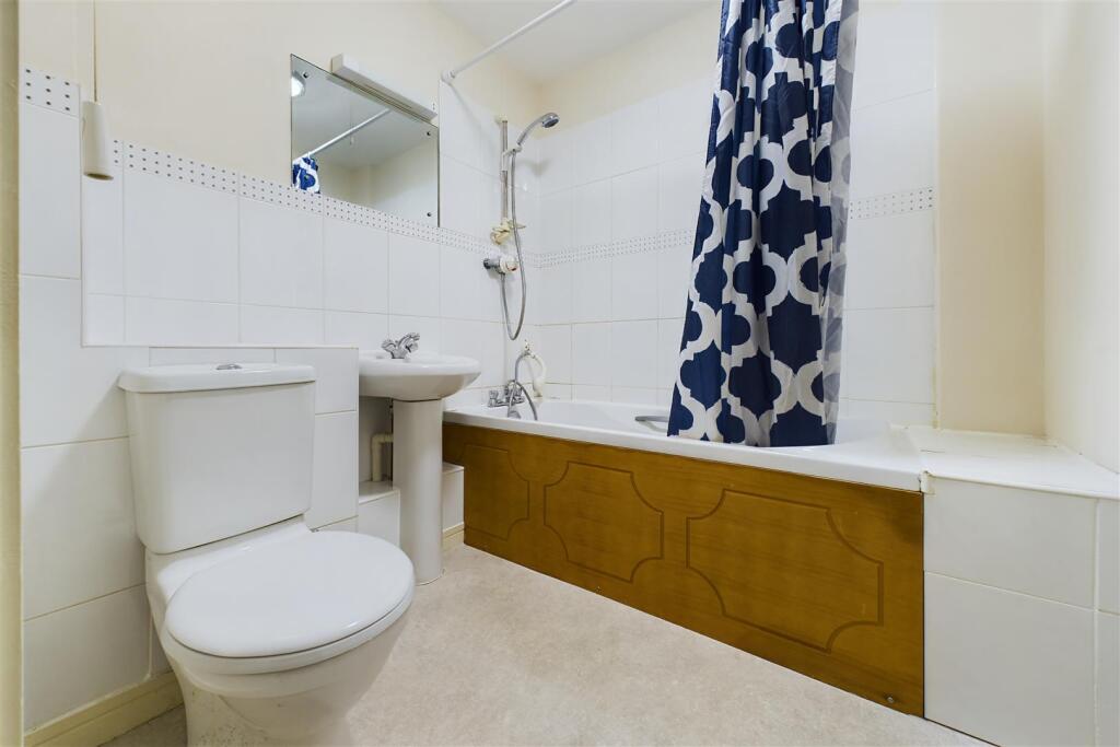 Flat 9, 3 Norfolk Heights, Norfolk Avenue, St Paul