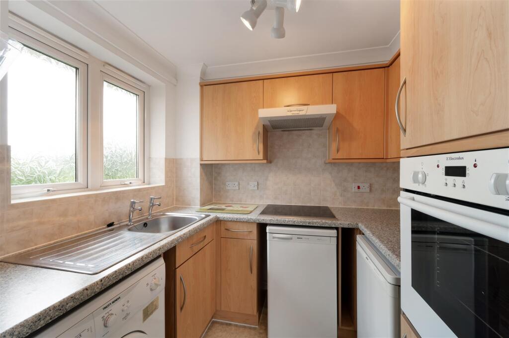 BRADBURY COURT (5).jpg