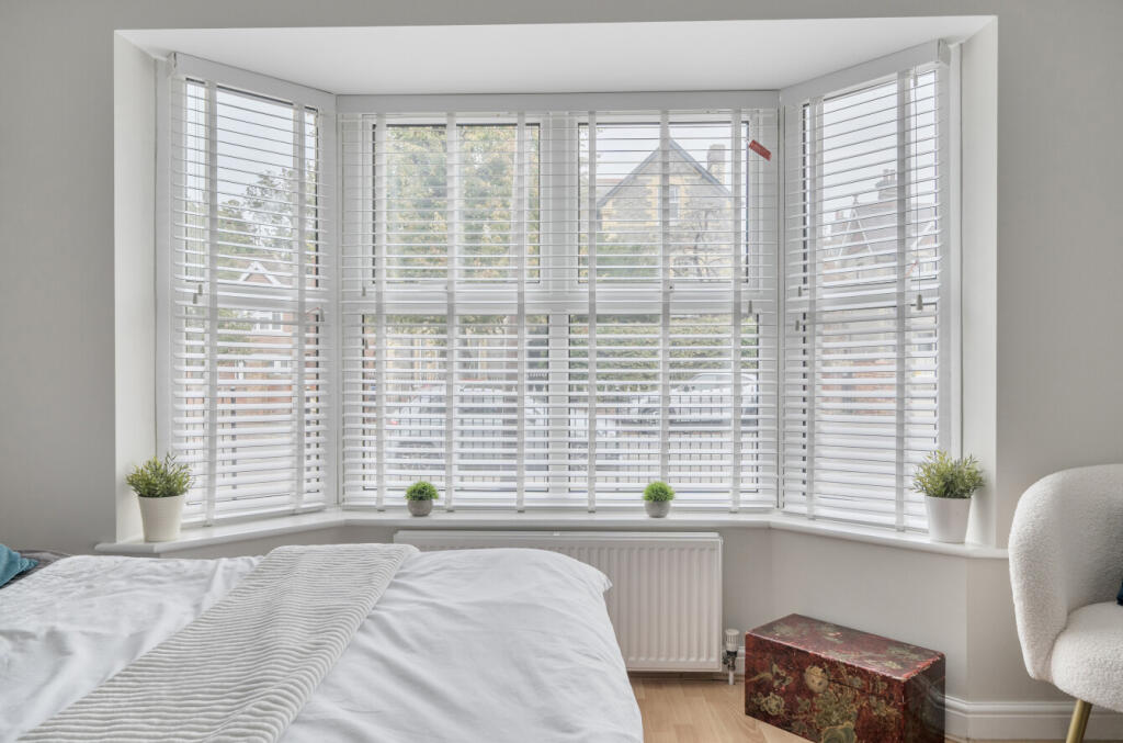 1344893-2-68dd0f7...