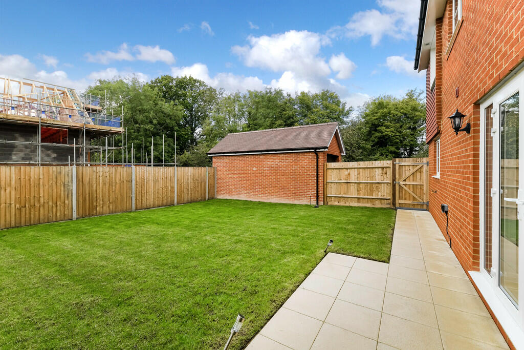 ANNING CLOSE, 5 (...