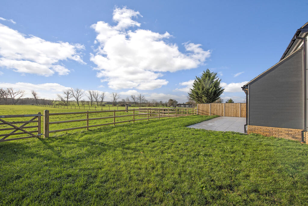 Garden/Paddock