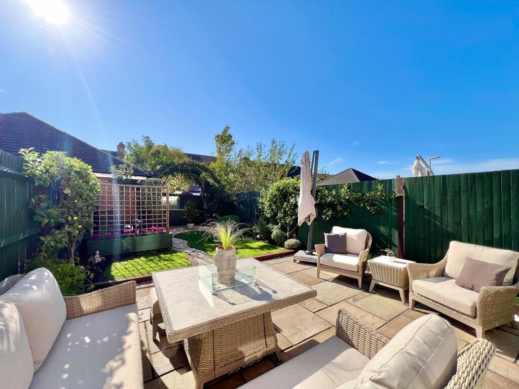 f1147344-82fa-4ff...