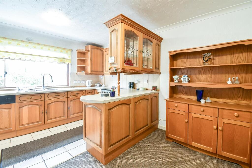 Kitchen / Breakfast