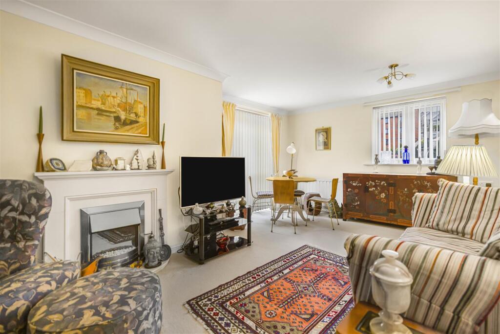 Another Aspect Of The Lounge
