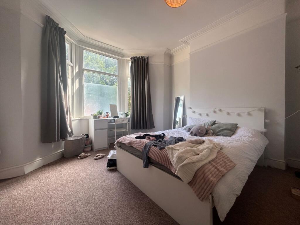 03f917ee-88fd-4cdc-a1c6-83aebee5fee5