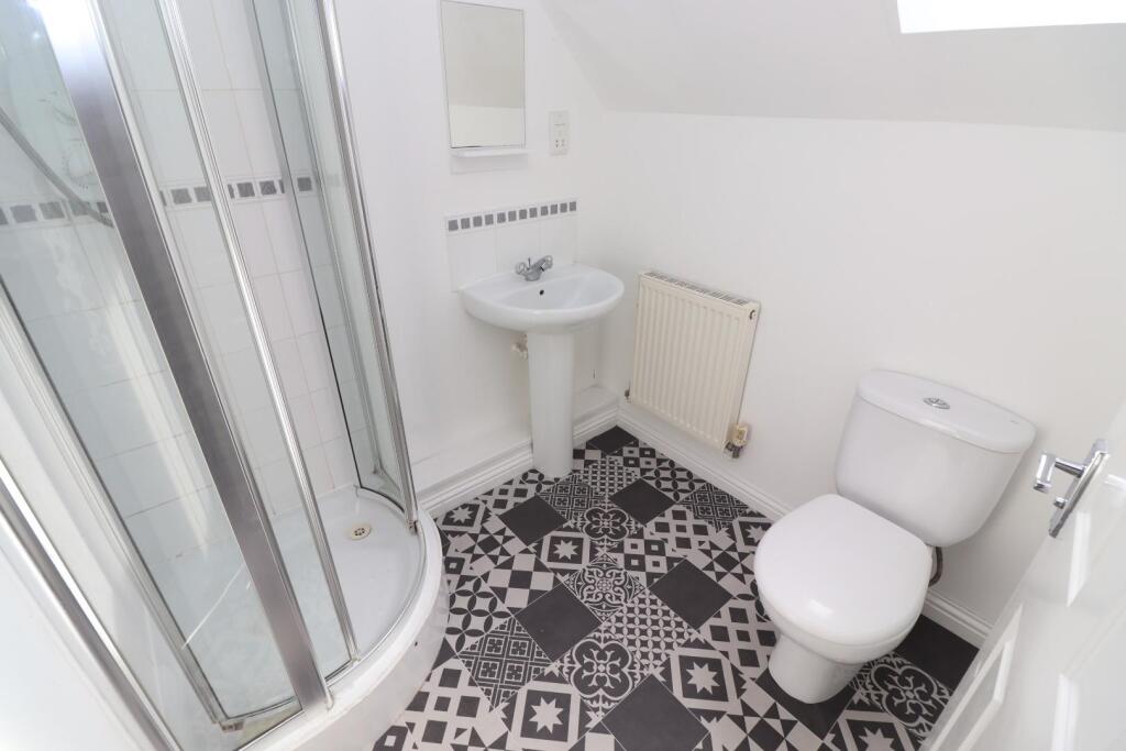 En-suite Shower Room / WC