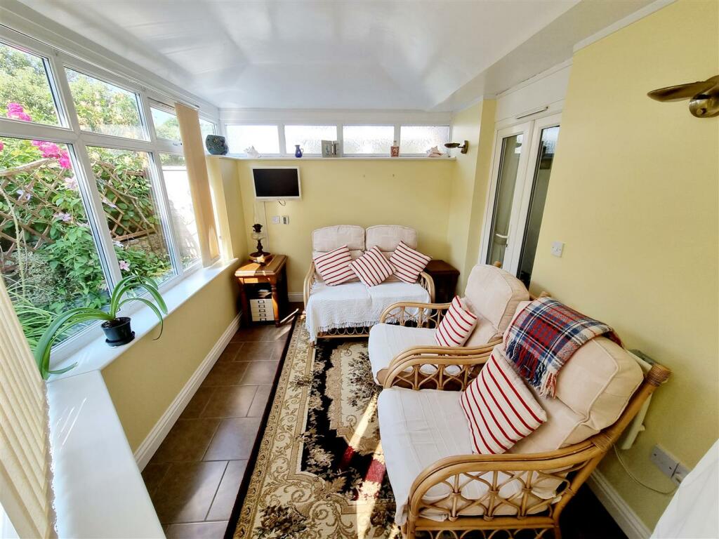 Garden room.jpg