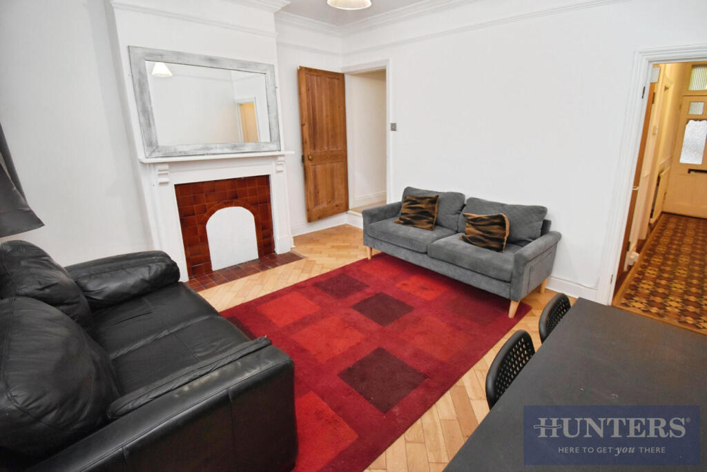 Lounge/Bedroom