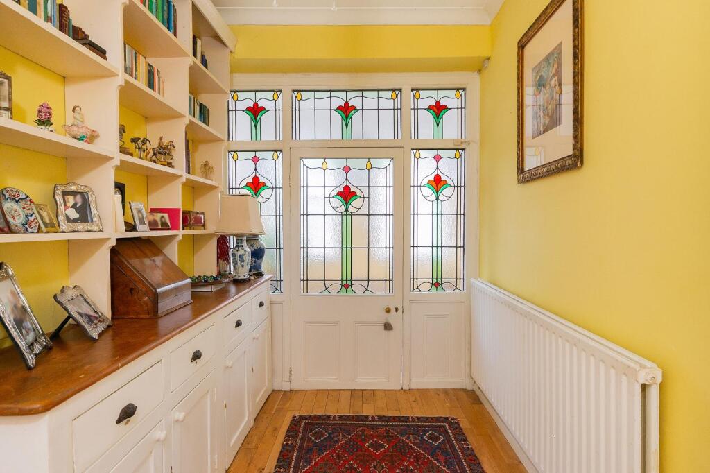 1V6WCM - Hallway A.jpg