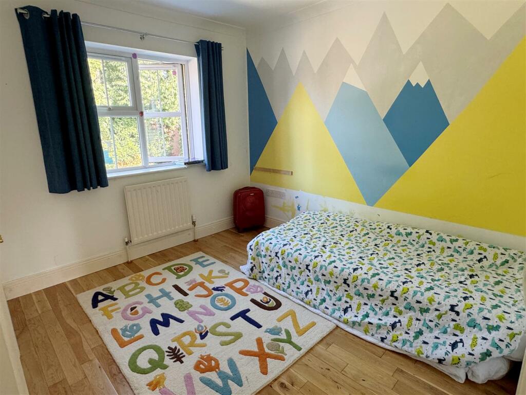 Bed 3.JPG