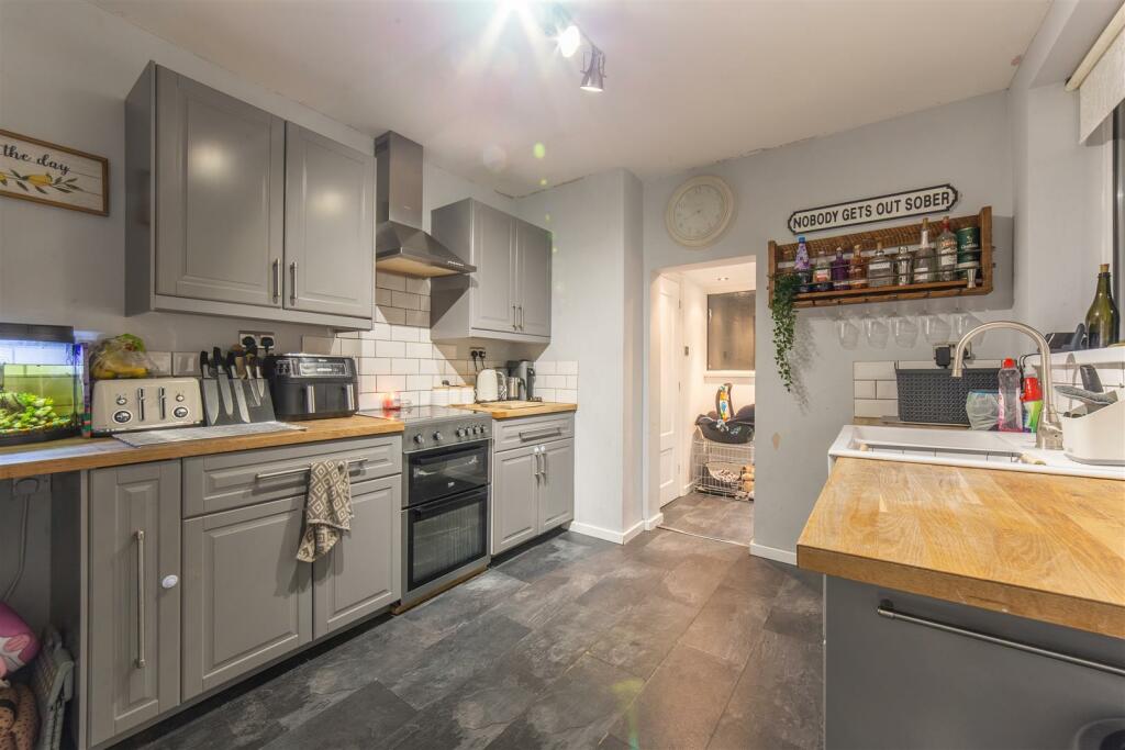 2 Wainfelin Avenue-15.jpg