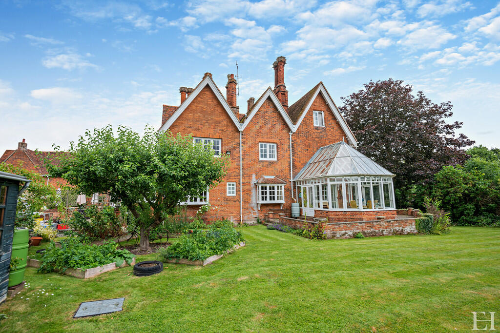 8608849-exteriorW...