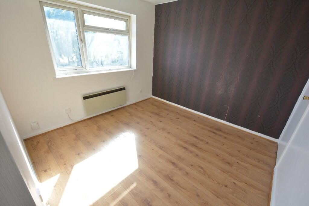 Double Bedroom:
