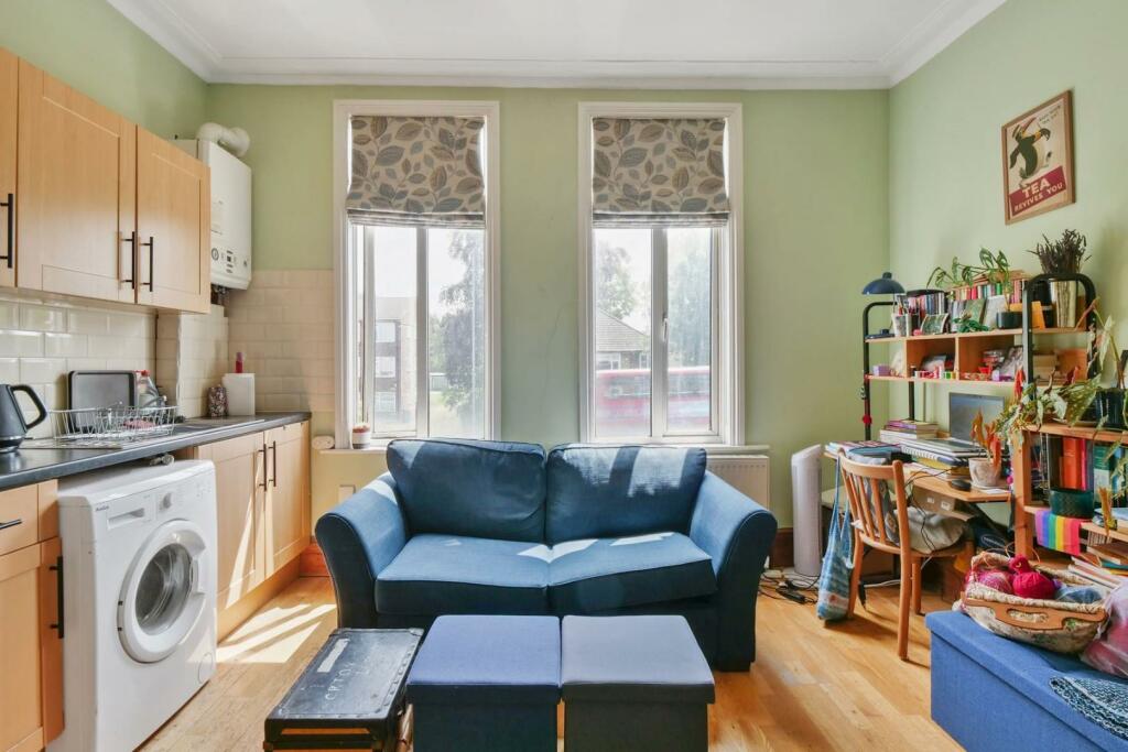 05-834eca9e-271d-41eb-899b-7684d3962b8cP3751143-me