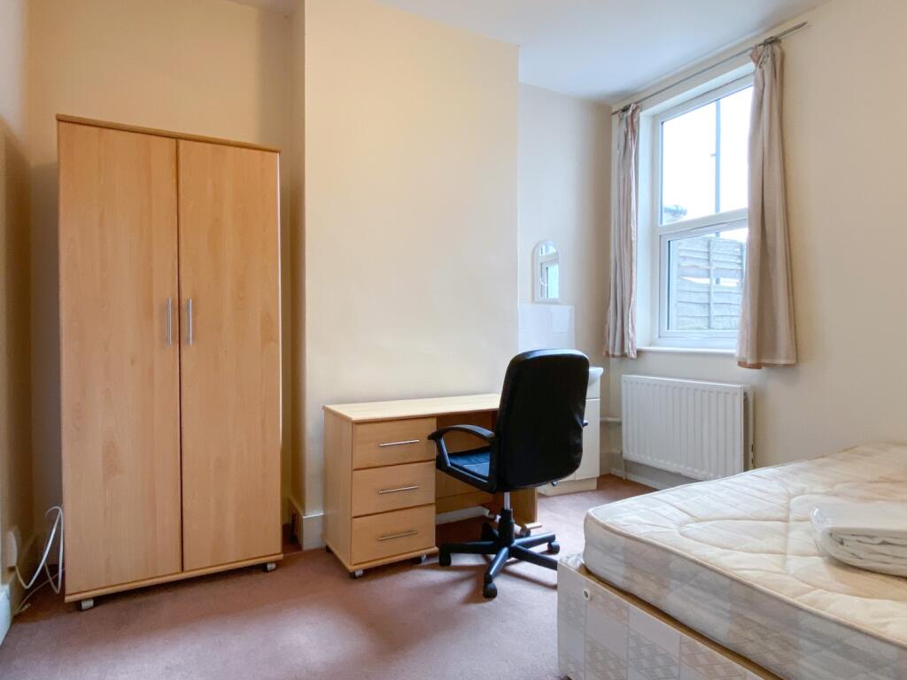 94 Whippingham Road Bedroom 2