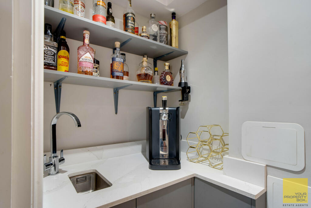 152 Battenhall Road-26