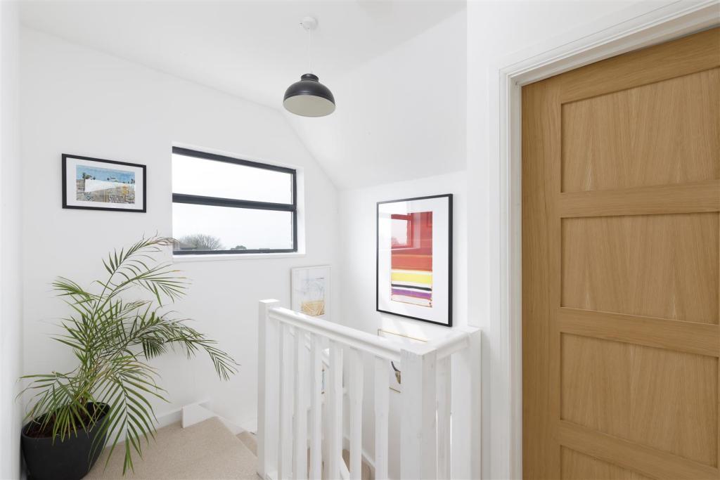 2nd Floor Landing