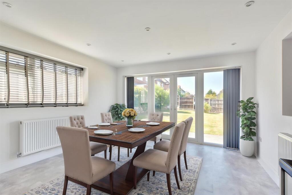 Kitchen: Dining (VF).jpeg