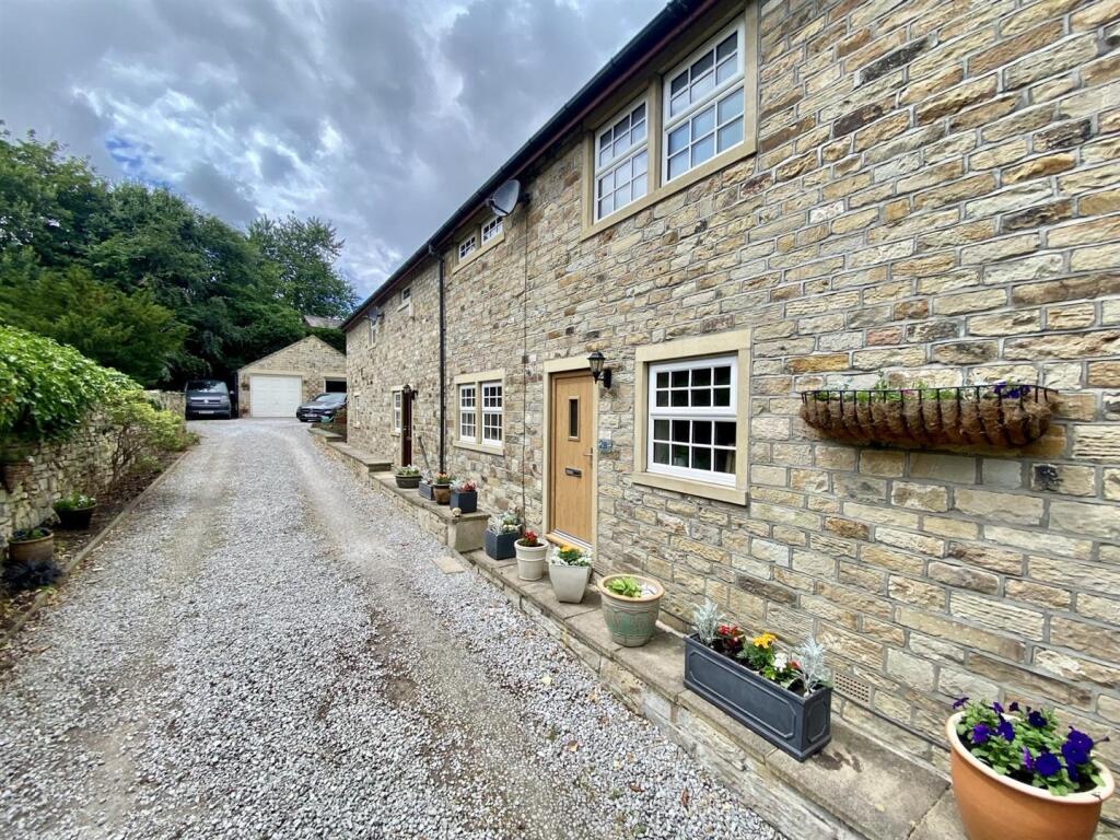 Bramleys Estate Agents - Sands Lane - Mirfield (18