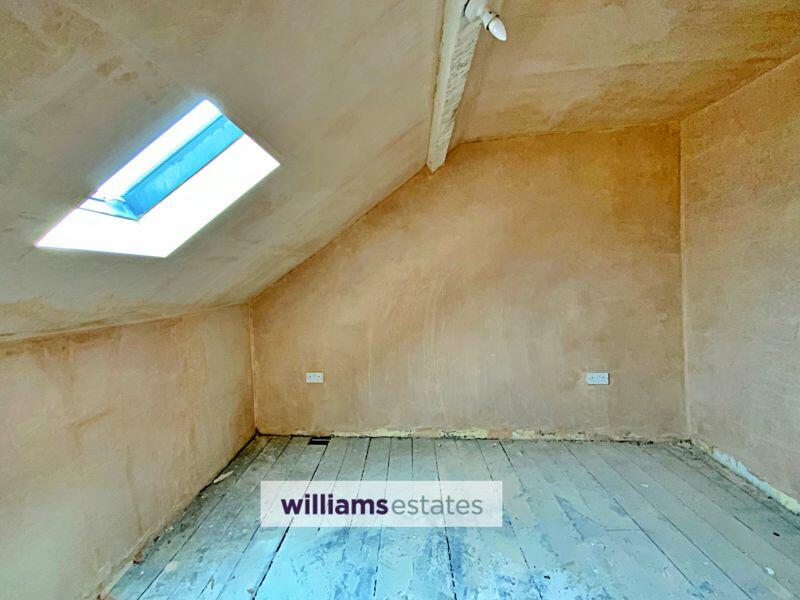 Loft Room 2