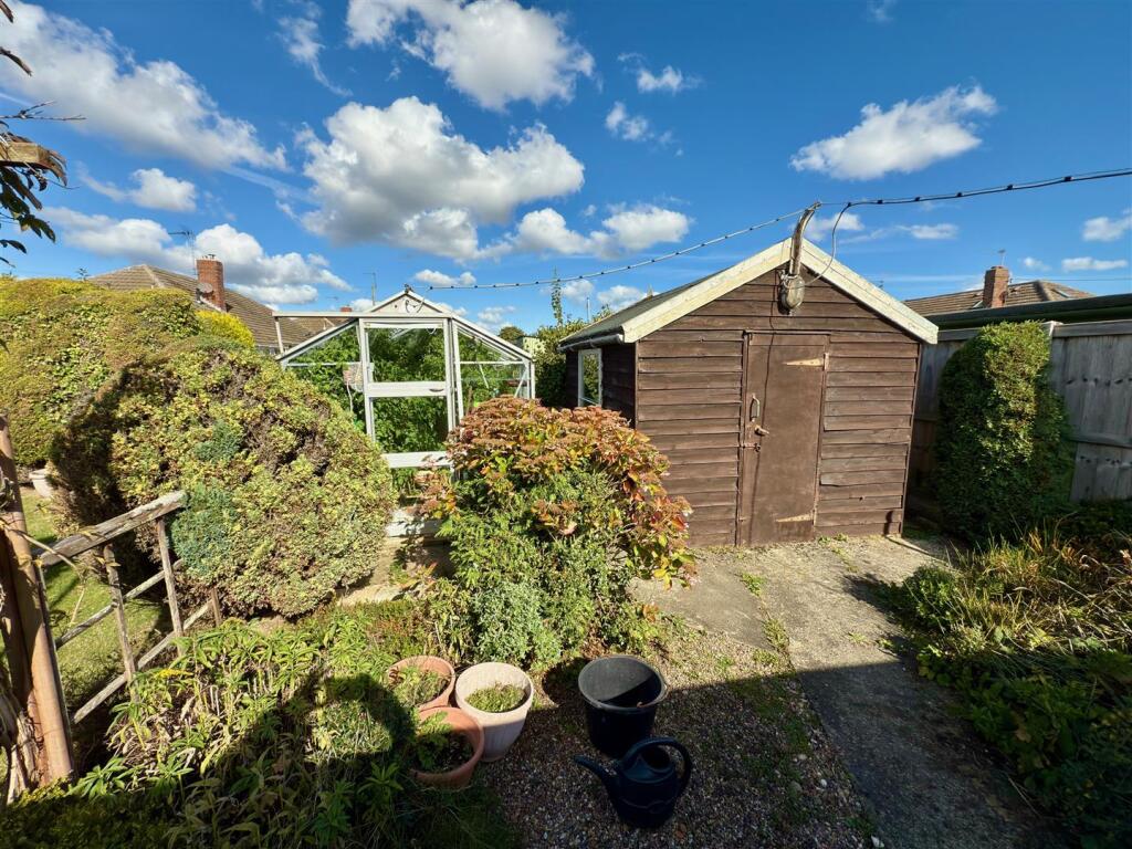 GARDEN.jpg
