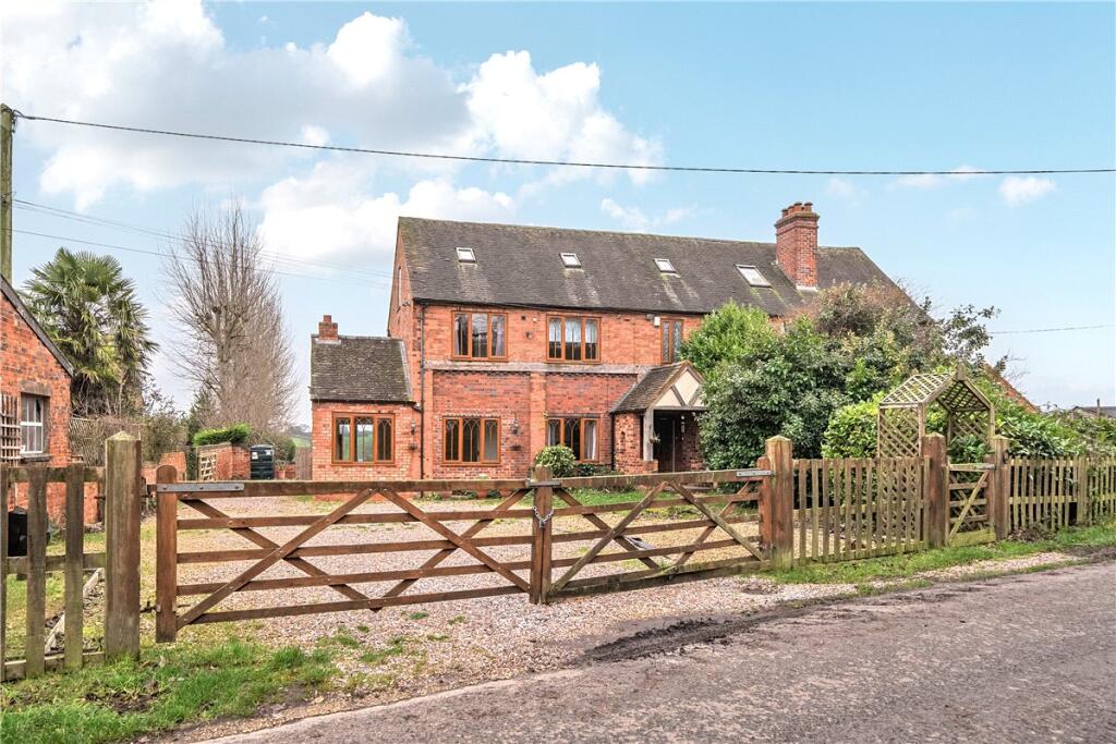 Shirrall Drive, Drayton Bassett, Tamworth, Staffordshire, B78