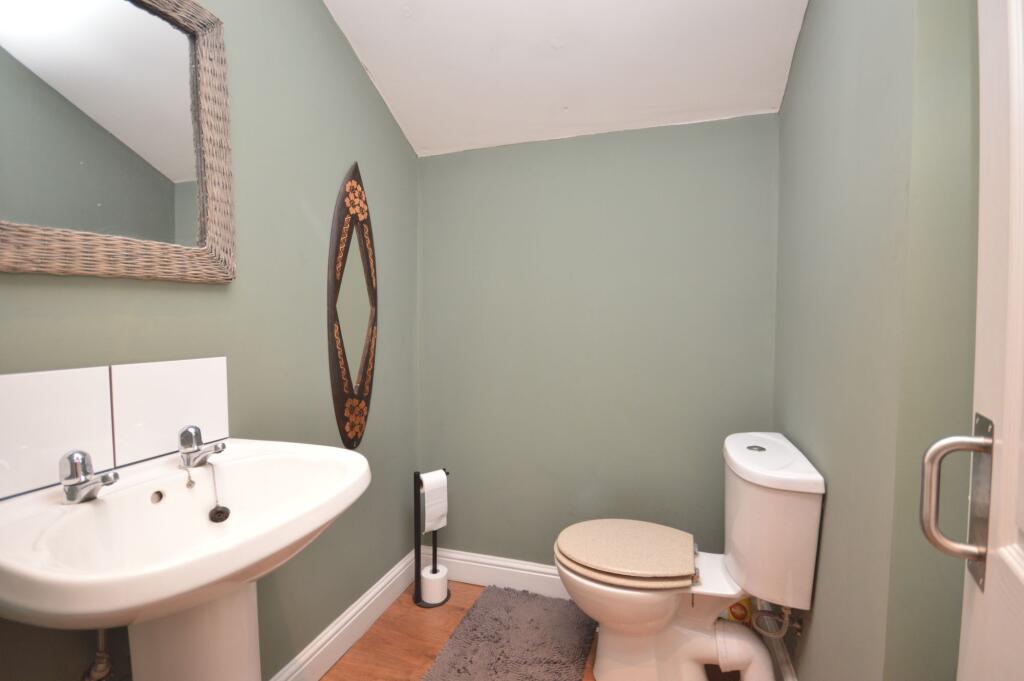 Ground floor Wc