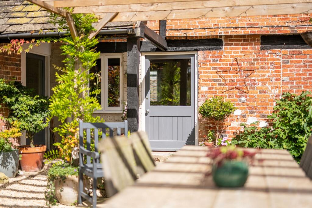 Garden_and_Grounds_2.jpg