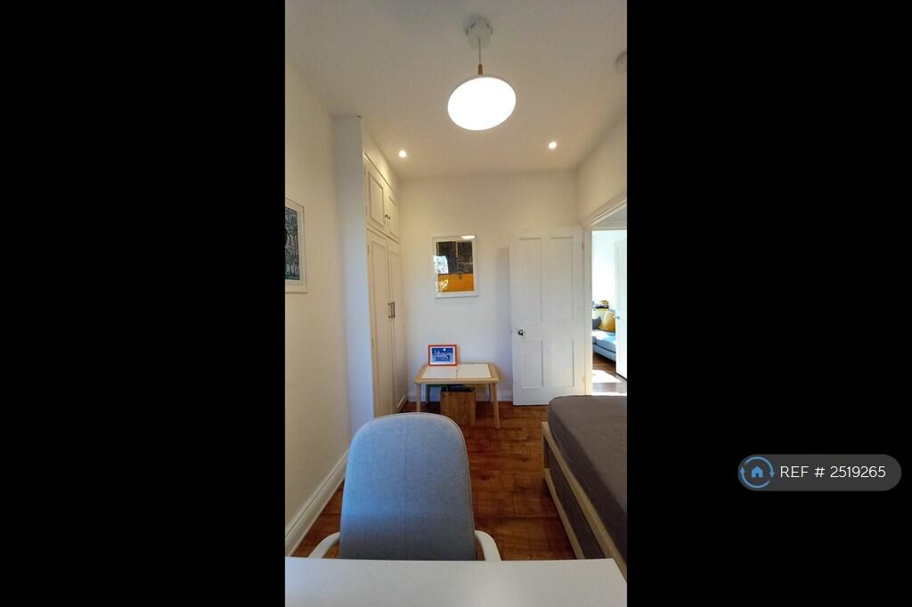 Bedroom 3 - 2nd Floor (View 1)