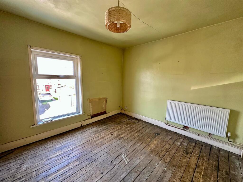 WhatsApp Image 2025-04-03 at 12.43.05_be2a02af.jpg