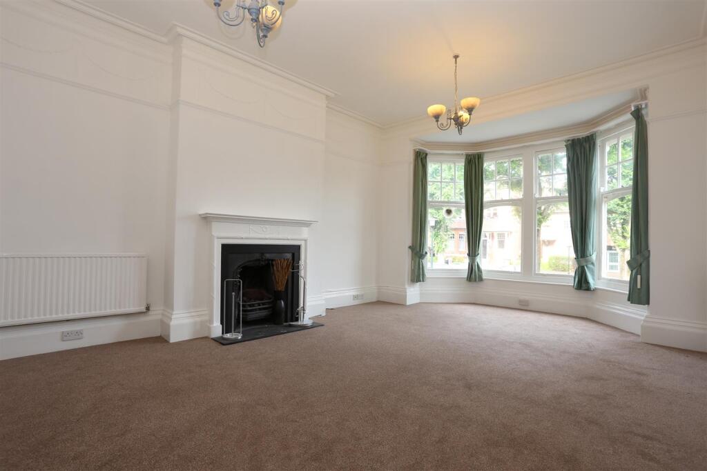 3, 27 Fourth Ave lounge.jpg