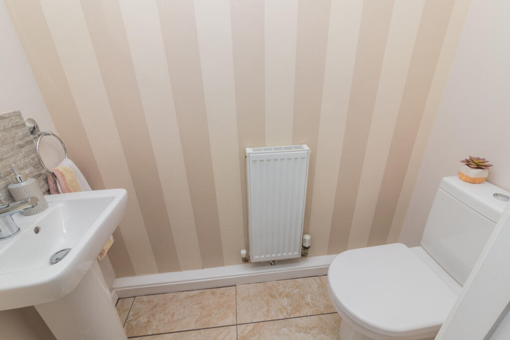 19 Accord avenue Paisley  PA2 7DN 3L-1