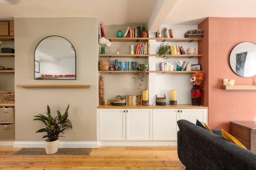 15 Stuart Street, BS5-25.jpg