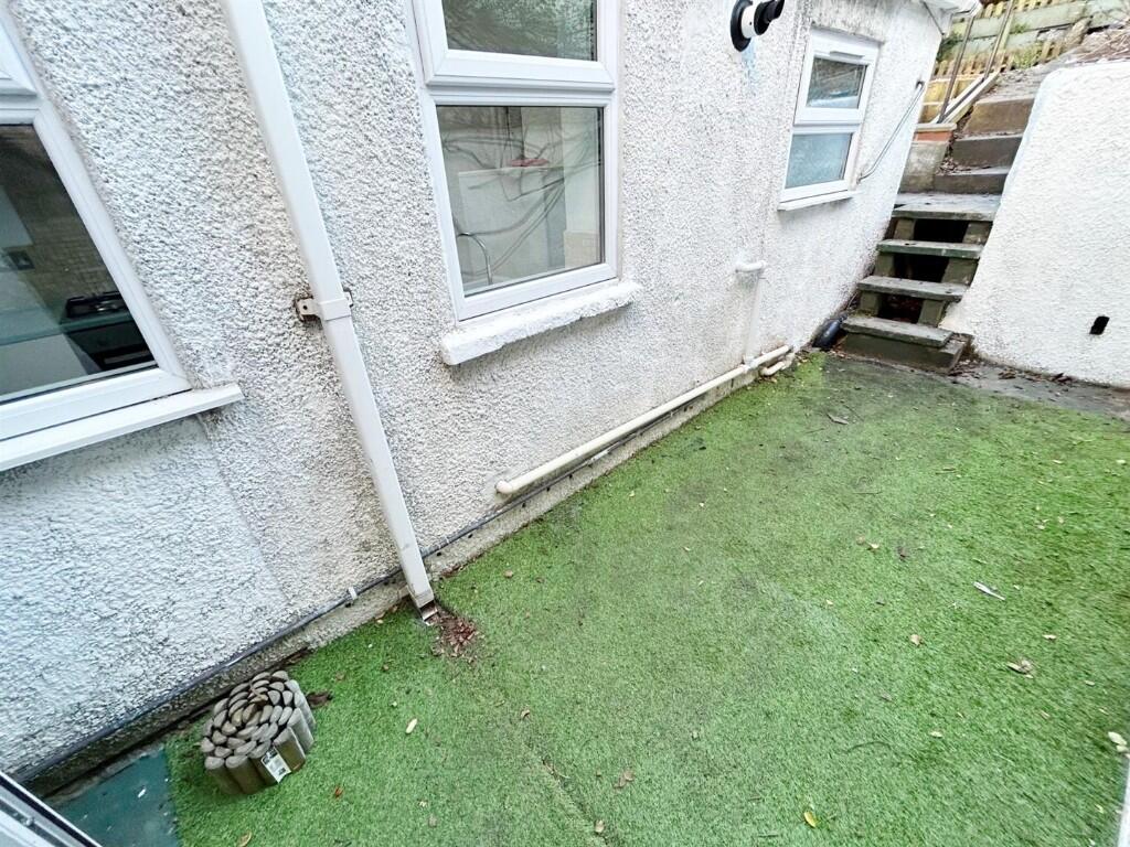 Private Courtyard