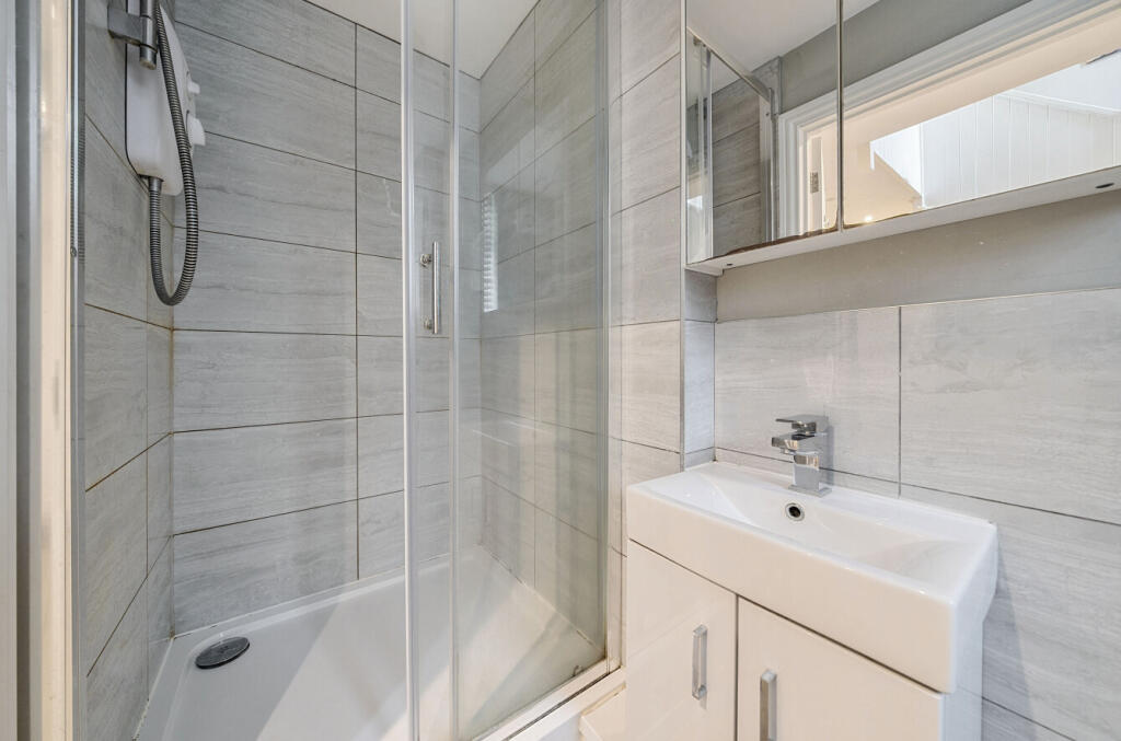 1296130-1-6841bc2...