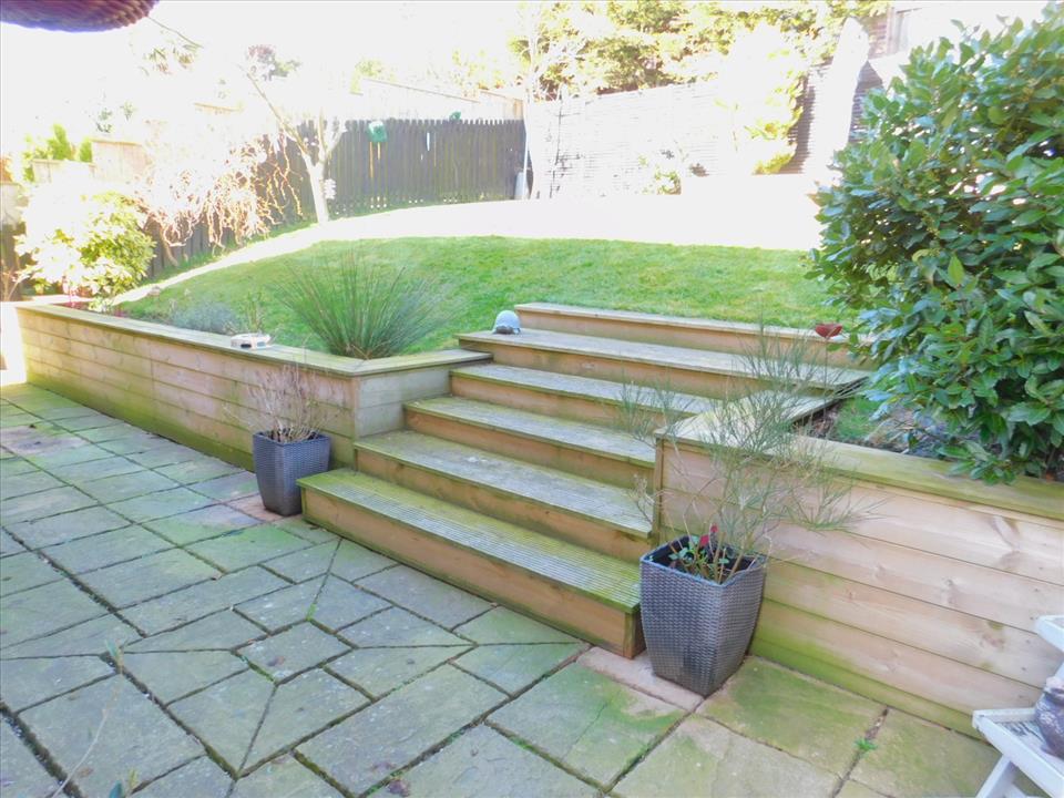 EXTERNAL REAR PHOTO