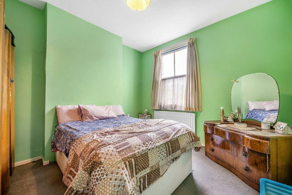Bedroom 4.jpg