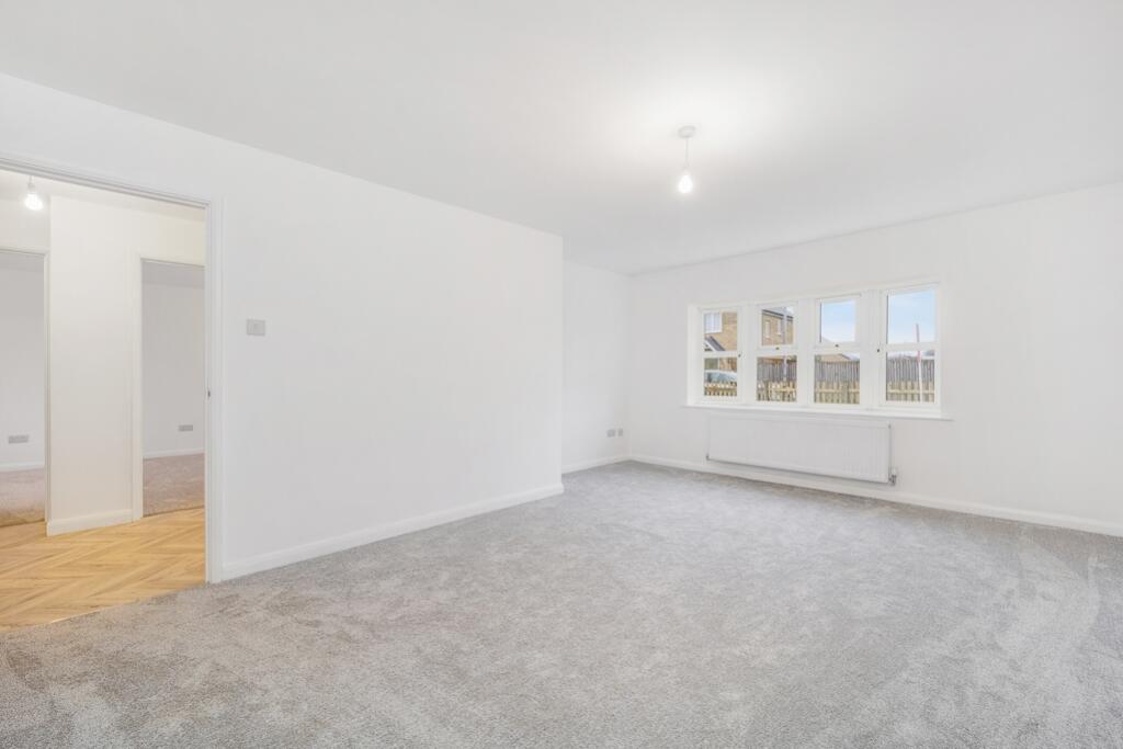 29 Oakwood Glade (Holbeach)-15