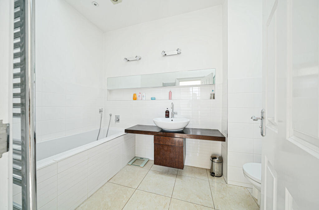 1355829-39-68d152...