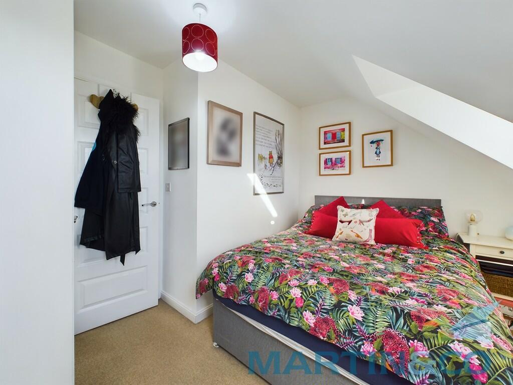 CAM01870G0-PR0144...