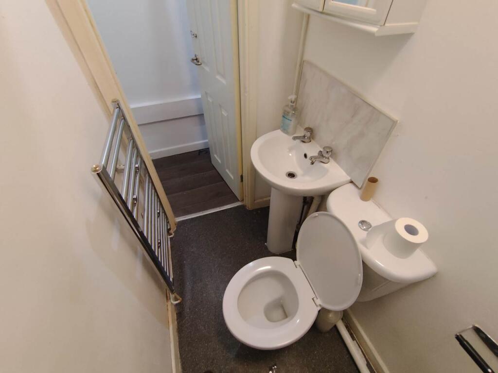 Bathroom (2)
