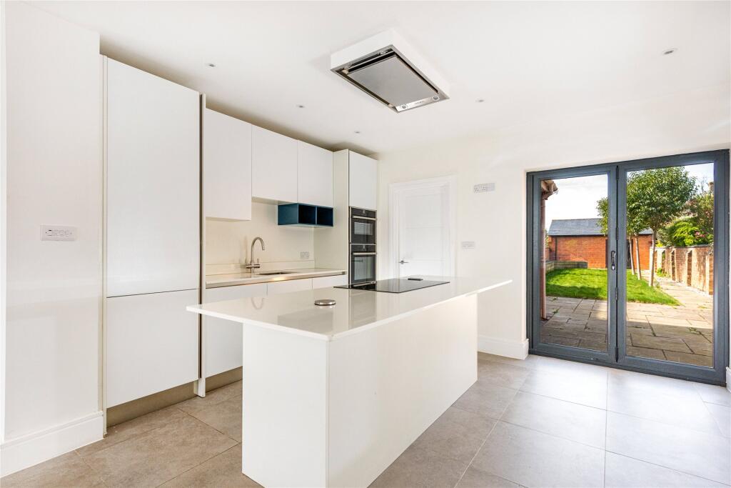 Kitchen/Breakfast