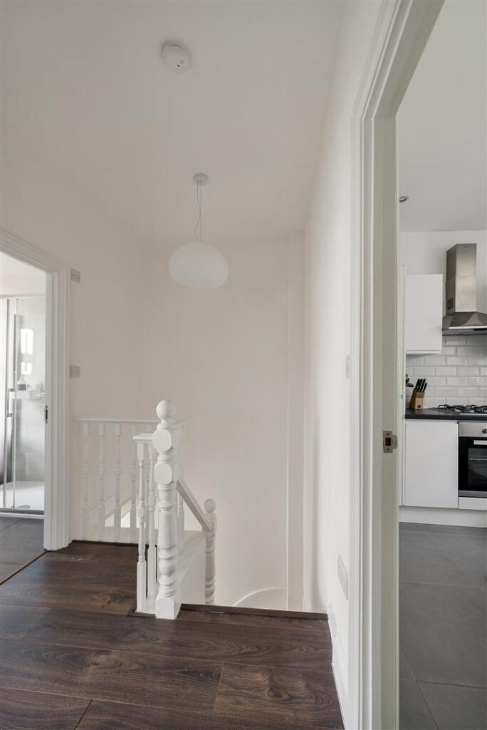 Cavendish Drive E11