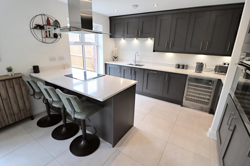Kitchen / Diner / Family Room