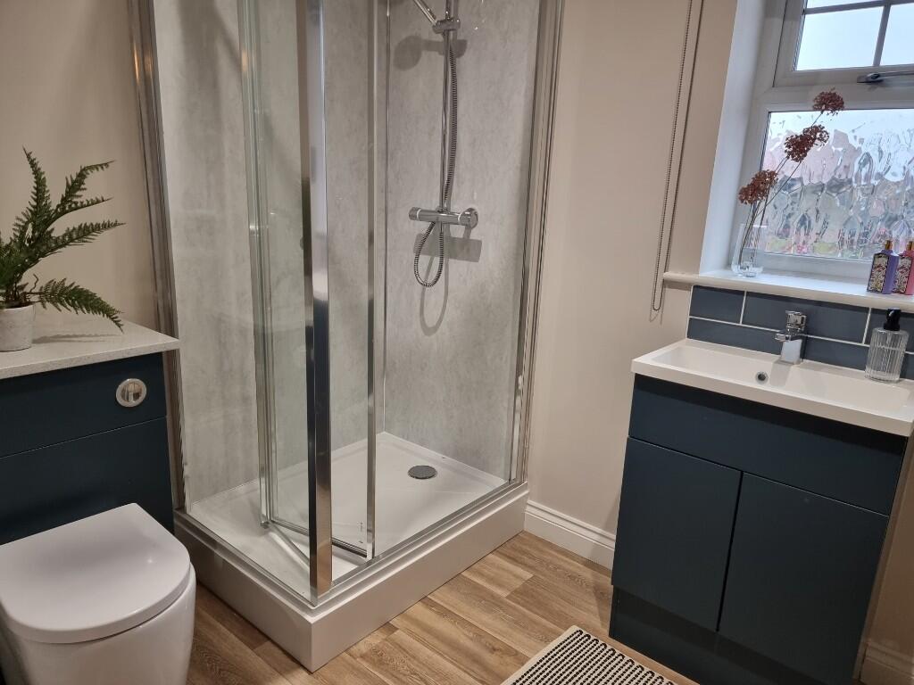 Example En-suite